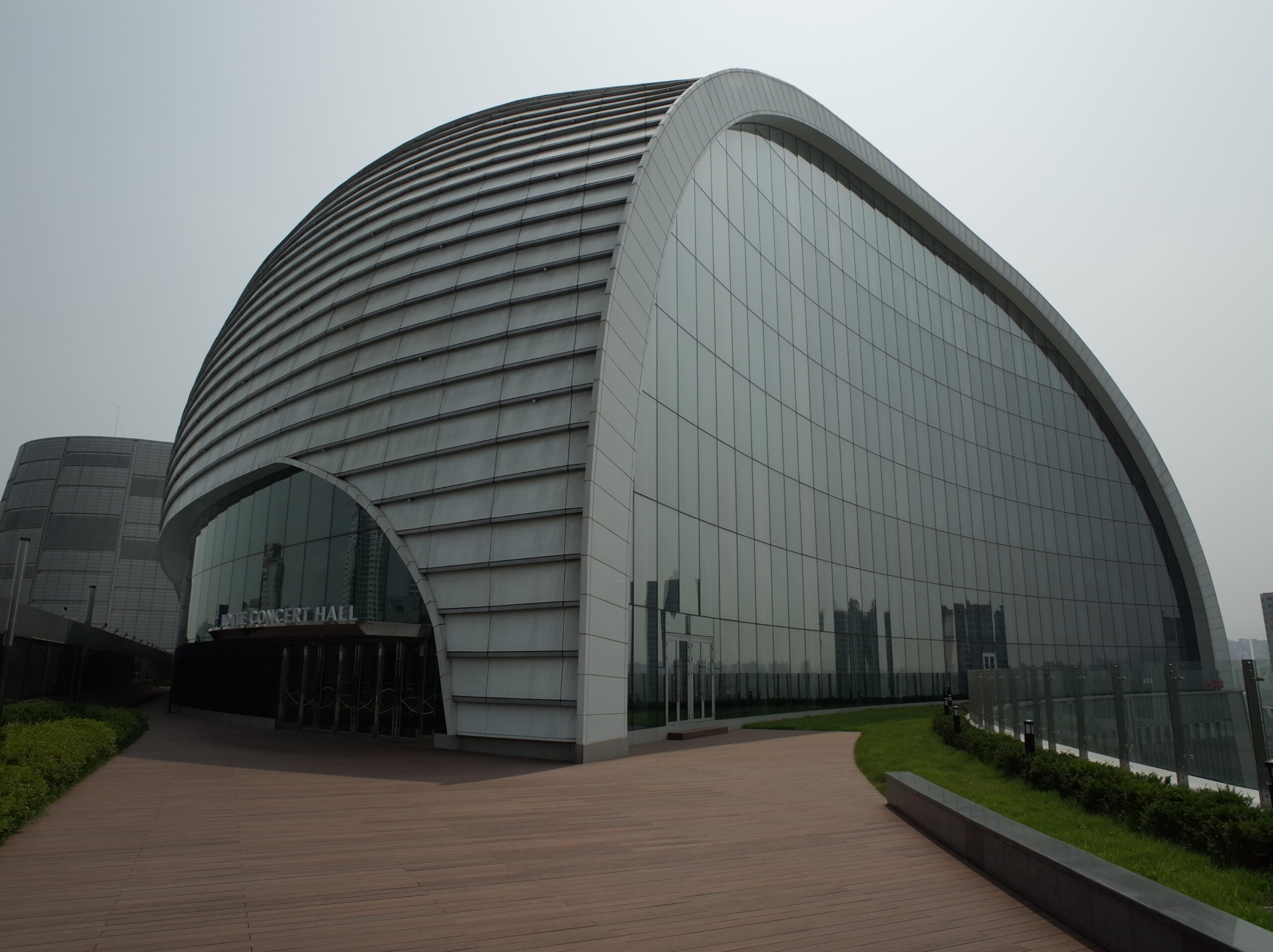 Exterior view from the garden terrace on the 8th floor