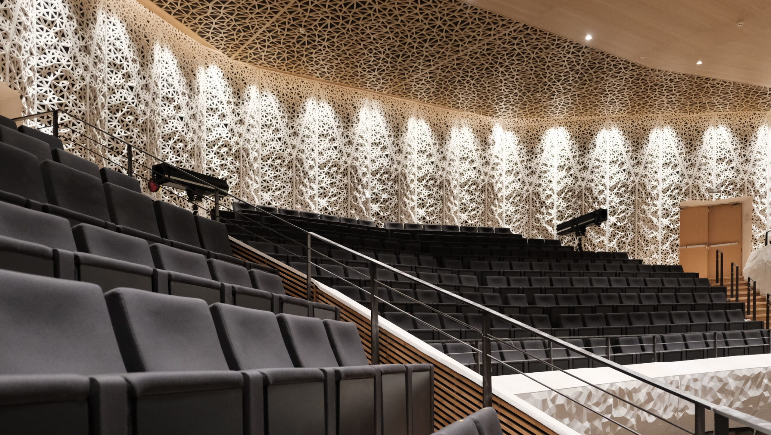 View of upper rear wall